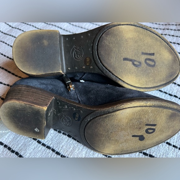 Lucky Brand leather zip up booties, navy blue - Picture 2 of 9